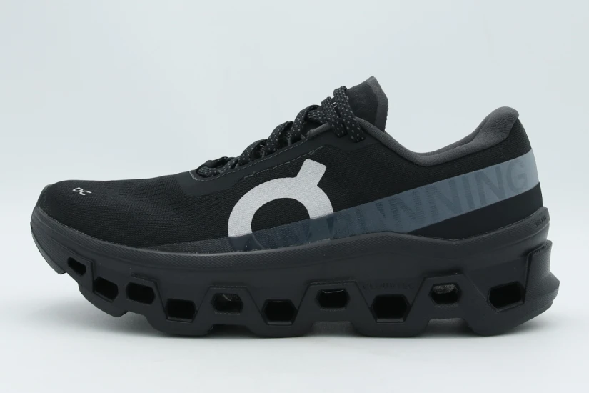 On Cloudmonster 1 Γυναικεία Sneakers Μαύρα, Ασημί