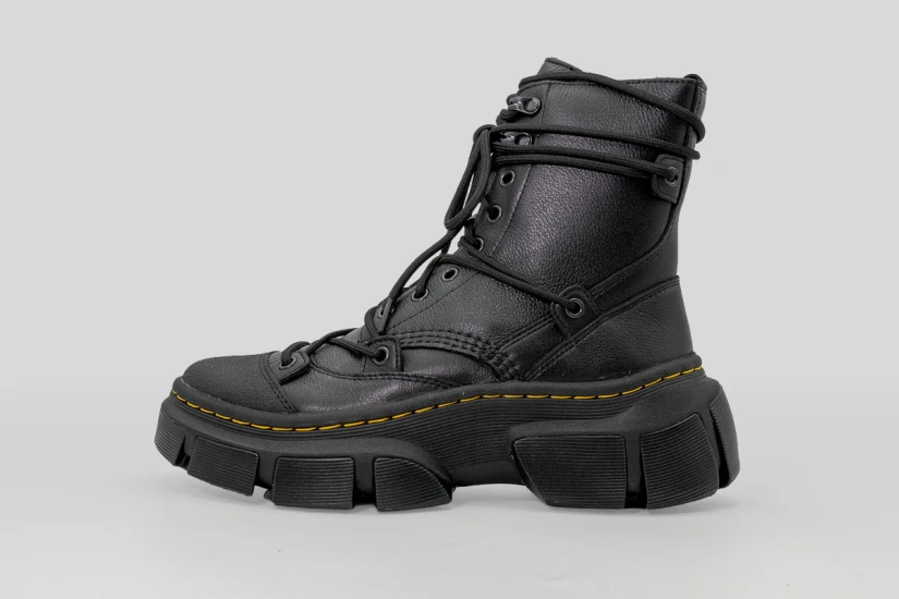 Dr. Martens DMXL 8-Eye Leather Γυναικεία Μποτάκια Μαύρα
