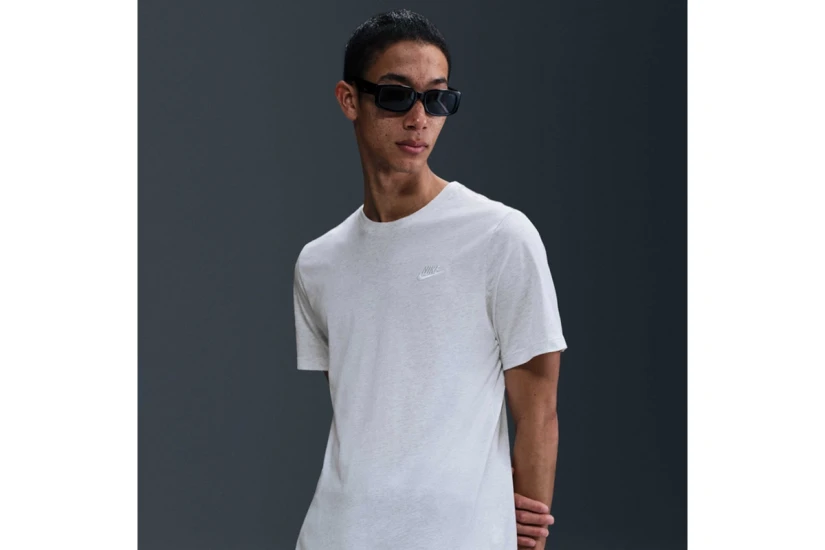 Nike Sportswear Club Ανδρικό Κοντομάνικο T-Shirt Γκρι Ανοιχτό