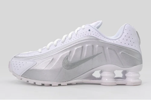 Nike Shox R4 Sneakers (CW2626 101)