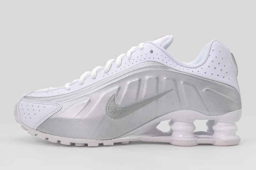 Nike Shox R4 Sneakers Λευκά, Ασημί