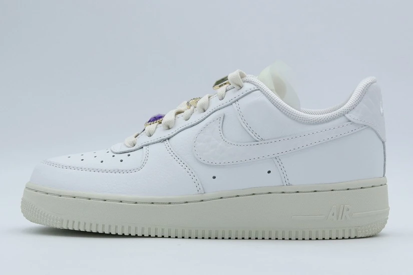 Nike Air Force 1 Low Premium Sneakers Λευκά, Εκρού
