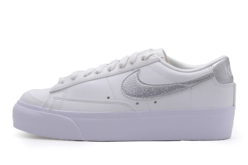 Nike Blazer Low Platform Γυναικεία Sneakers Λευκά, Ασημί