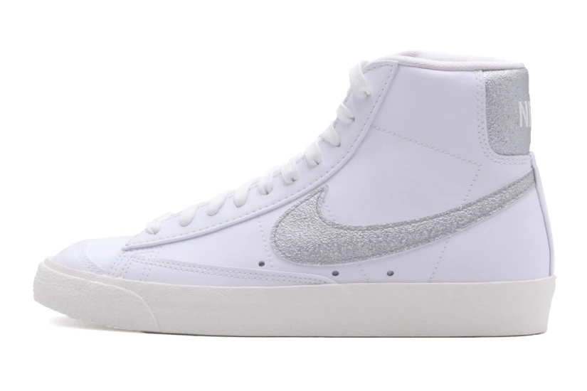 Nike Blazer Mid 77 Γυναικεία Sneakers Λευκά, Ασημί