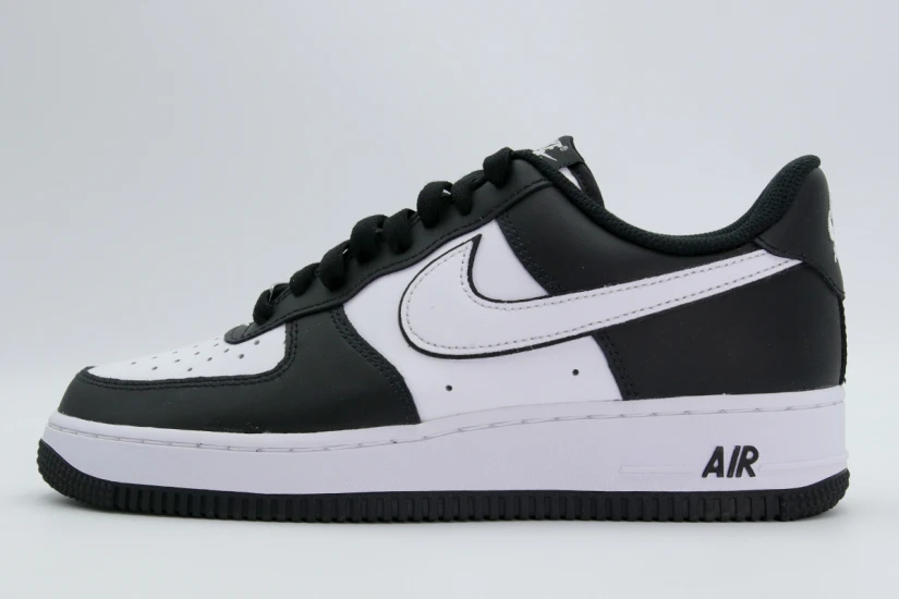 Nike Air Force 1 '07 Ανδρικά Sneakers Μαύρα, Λευκά