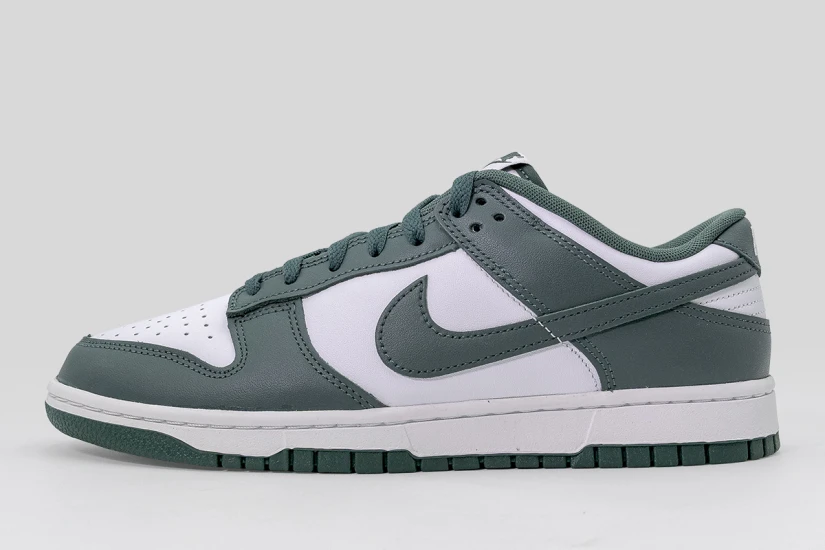 Nike Dunk Low Retro Ανδρικά Sneakers Λευκά, Χακί