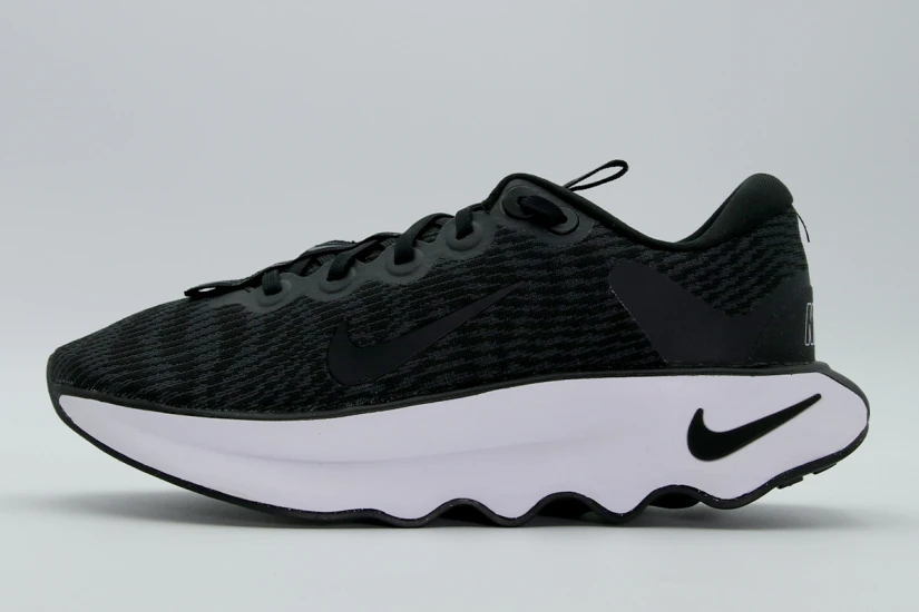 Nike Motiva Αθλητικά Παπούτσια Για Περπάτημα Μαύρα, Λευκά