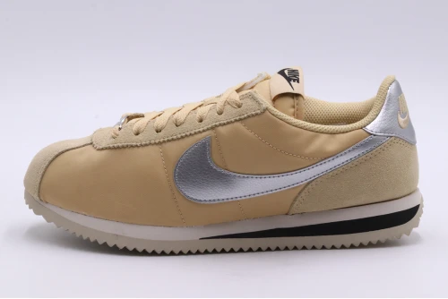 Nike Cortez Sneakers (DZ2795 201)