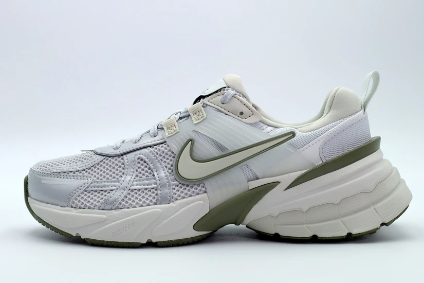 Nike V2K Run Sneakers Γκρι, Κυπαρισσί