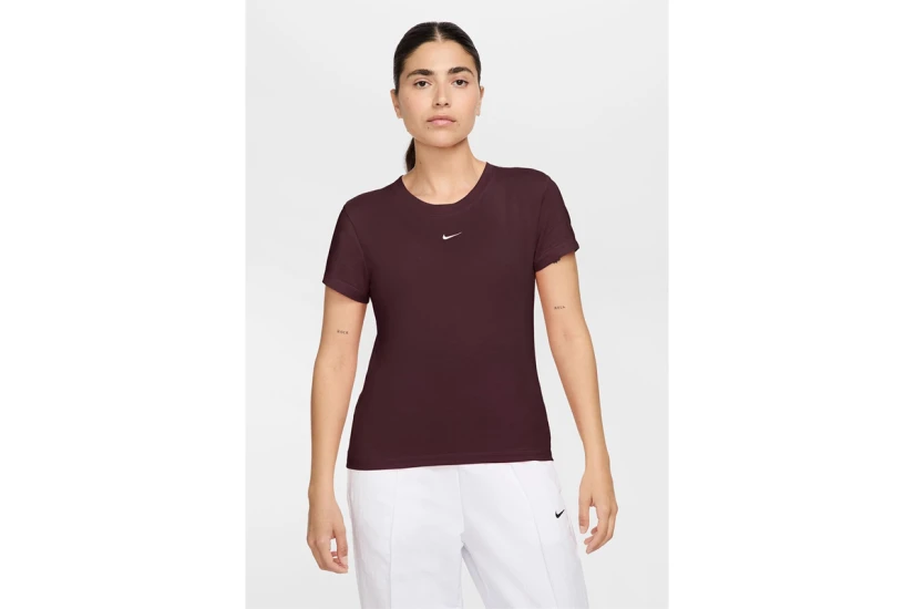 Nike Sportswear Chill Knit Γυναικείο Κοντομάνικο T-Shirt Μπορντό