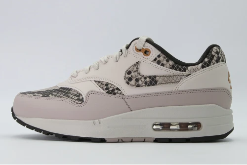 Nike W Air Max 1 87 Sneakers (HF5338 100)
