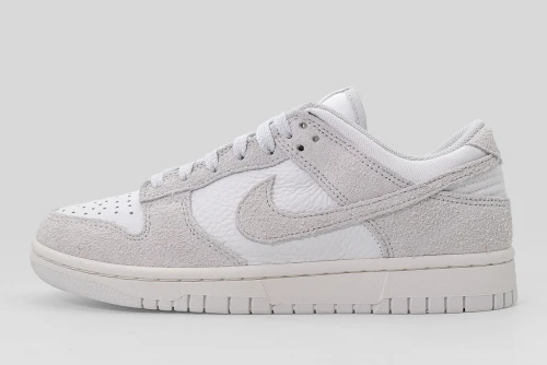 Nike Dunk Low Sneakers (HJ5777 100)