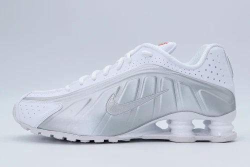 Nike Shox R4 Sneakers (HQ1988 101)
