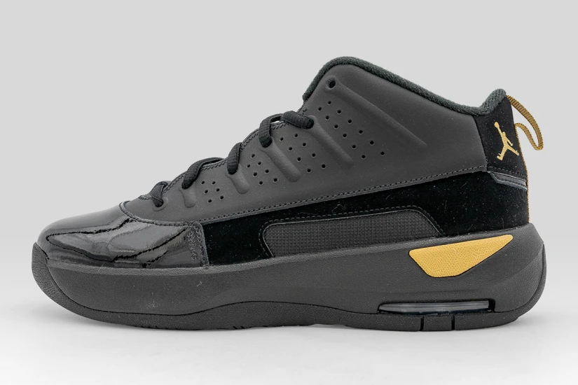 Jordan Max Aura 7 Sneakers Μαύρα, Χρυσά