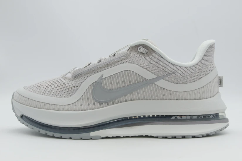 Nike Pegasus Premium Ανδρικά Αθλητικά Παπούτσια για Τρέξιμο Γκρι Ανοιχτό, Λευκά, Μαύρα
