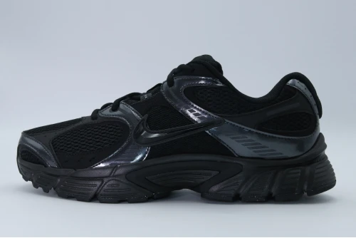 Nike V5 Rnr Sneakers (HQ7901 001)