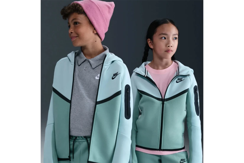 Nike Sportswear Tech Fleece Παιδική Βαμβακερή Ζακέτα με Κουκούλα Οινοπνευματί