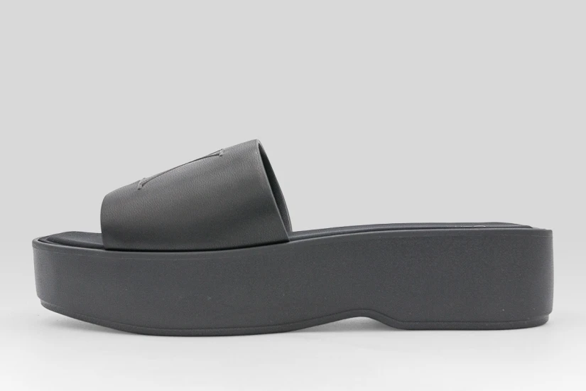 Calvin Klein Amelia Leather Platform Sliders Γυναικεία Σανδάλια Μαύρα