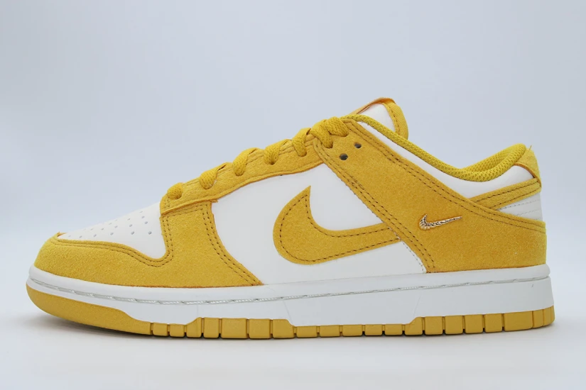 Nike Dunk Low Sneakers Λευκά, Μουσταρδί
