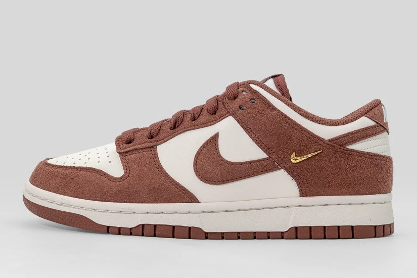 Nike Dunk Low Sneakers Καφέ, Λευκά
