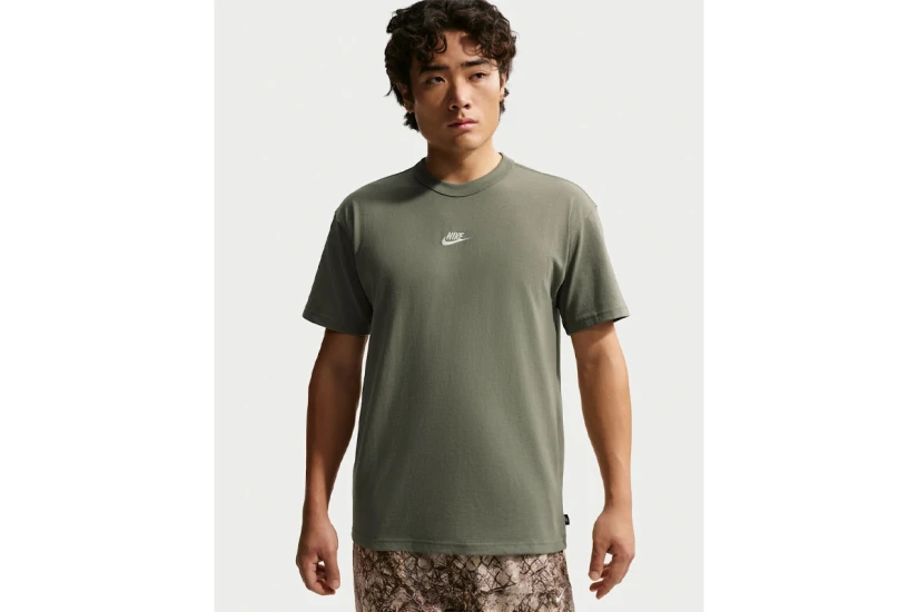 Nike Sportswear Premium Essentials Ανδρικό Κοντομάνικο T-Shirt Χακί