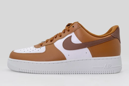 Nike Air Force 1 07 Sneakers (IM6364 200)