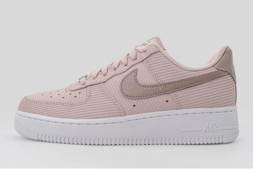 Nike Air Force 1 07 Sneakers (IM6533 602)