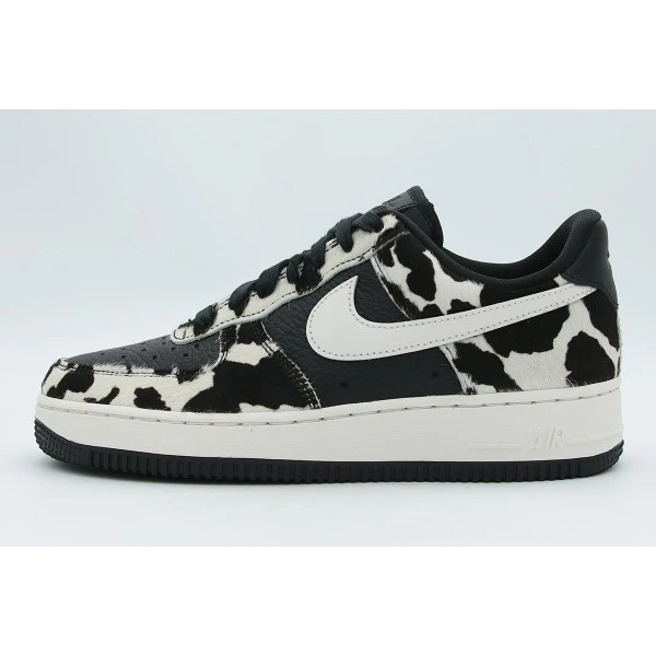 Nike Air Force 1 07 Sneakers (IO0442 001)