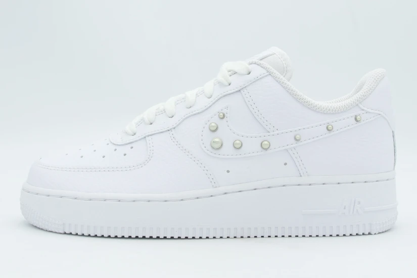 Nike Air Force 1 07 Γυναικεία Sneakers Λευκά, Ασημί