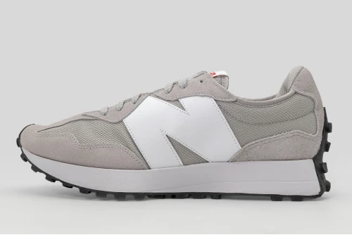 New Balance 327 Sneakers (MS327CGW)