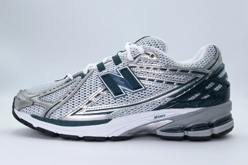 New Balance 1906 Ανδρικά Sneakers Ασημί, Λευκά, Κυπαρισσί, Γκρι
