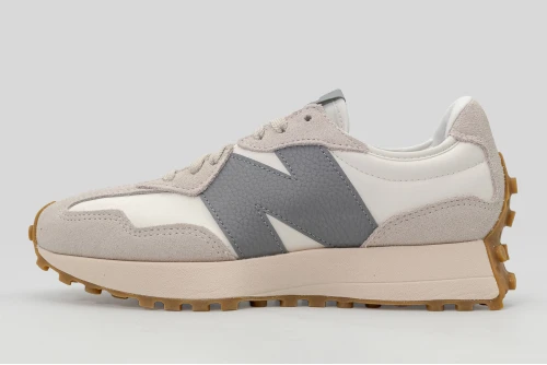 New Balance 327 Sneakers (U327LT)