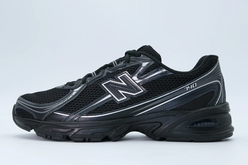 New Balance 740 Sneakers