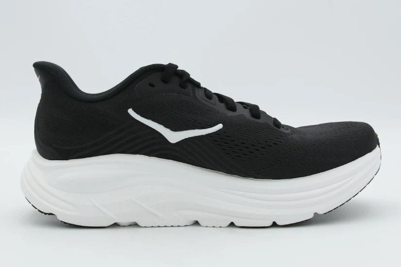 Hoka One One Clifton 11 Γυναικεία Αθλητικά Παπούτσια για Τρέξιμο Μαύρα, Λευκά