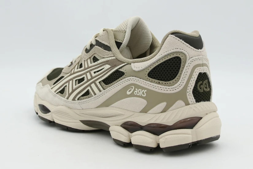 Asics Gel-Nyc Sneakers (1203A383-204)