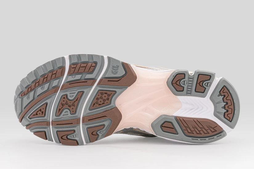 ASICS Gel-Nimbus 10.1 Sneakers Μπεζ, Καφέ, Ασημί
