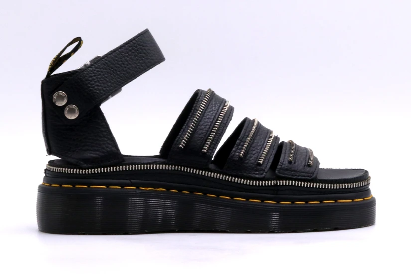 Dr. Martens Clarissa II Γυναικεία Σανδάλια Μαύρα