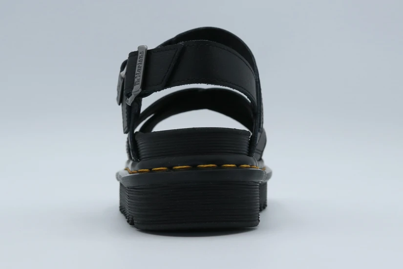 Dr. Martens Voss Γυναικεία Σανδάλια Μαύρα