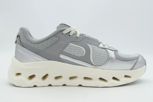 On Cloudtilt Arc Sneakers (3MG30333228)