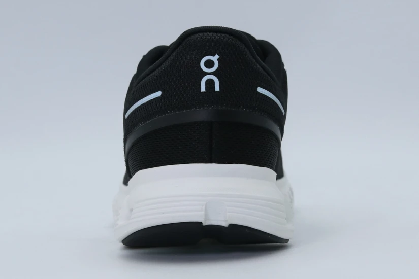On Cloud 6 Sneakers Μαύρα, Λευκά