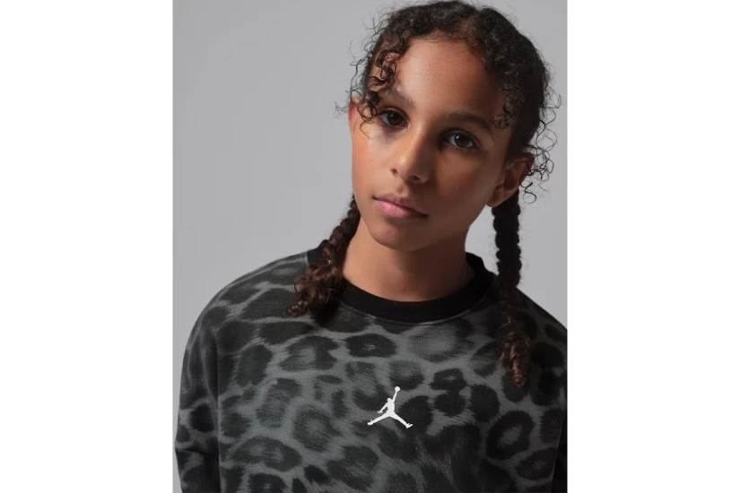 Jordan Perform Sport Dri-Fit Printed Παιδική Μακρυμάνικη Μπλούζα με Λαιμόκοψη Λεοπάρ