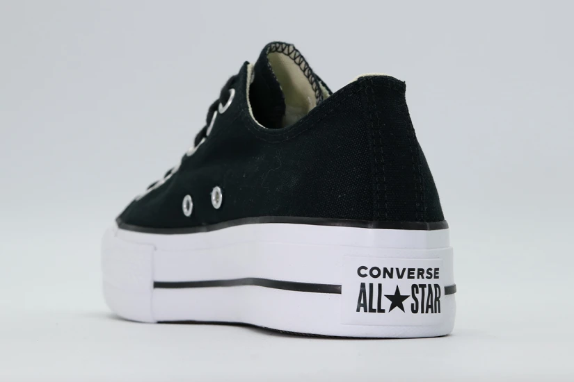 Converse Chuck Taylor All Star Lift Ox Sneakers (560250C)