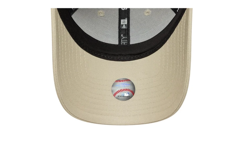 New Era New York Yankees MLB Metallic 9Forty Καπέλο Strapback Μπεζ, Ασημί