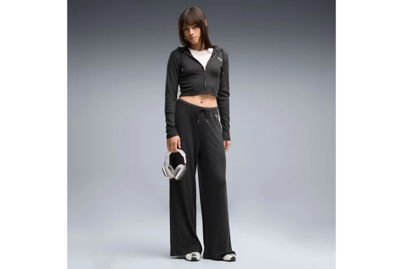 Puma Essentials Wide Leg Ribbed Γυναικείο Παντελόνι Φόρμας Μαύρο
