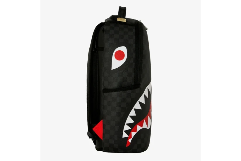 Sprayground Family Guy Stewie Holding Bear Keychain Backpack Μαύρο, Ανθρακί, Διάφορα Χρώματα