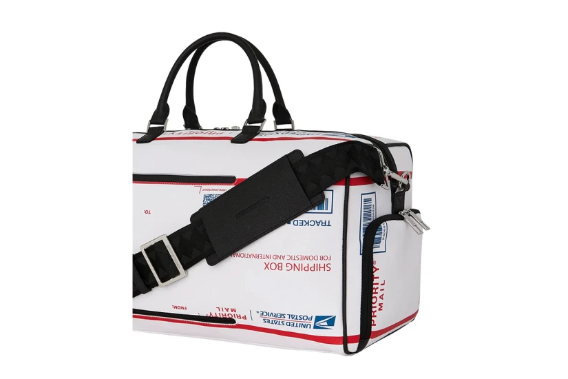 Sprayground Usps Shipping Box Duffle Τσάντα Ώμου - Χειρός Λευκό, Κόκκινο, Μπλε, Μαύρο