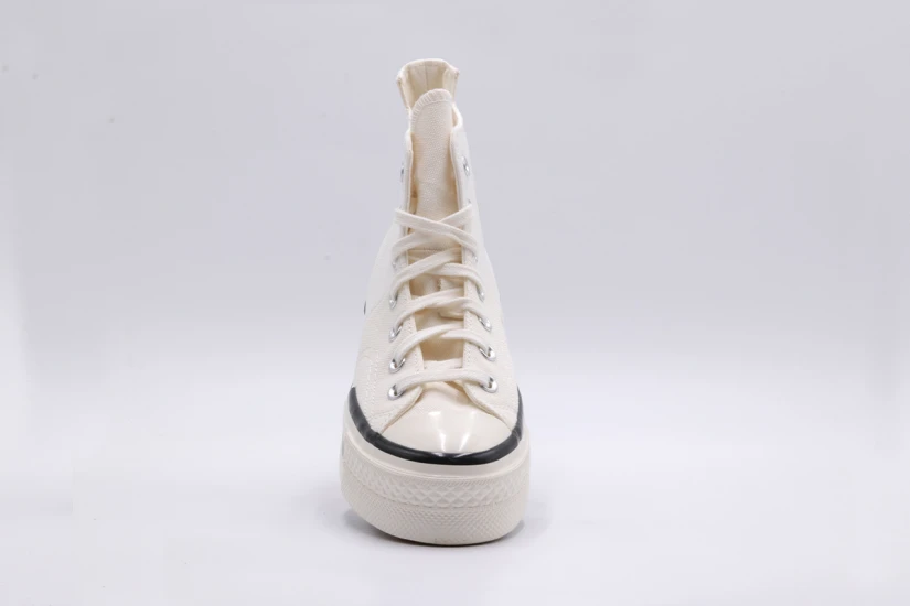Converse Chuck 70 Plus Hi Sneakers (A00915C)