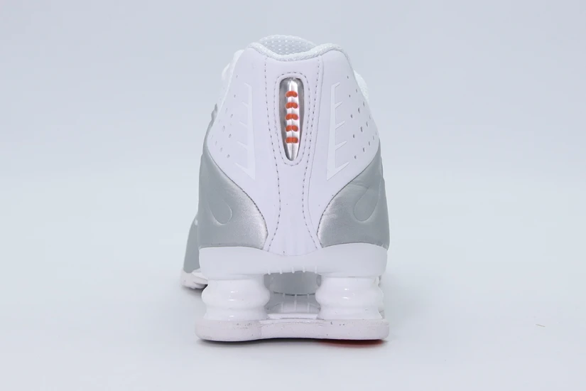 Nike Shox R4 Sneakers Λευκά, Ασημί