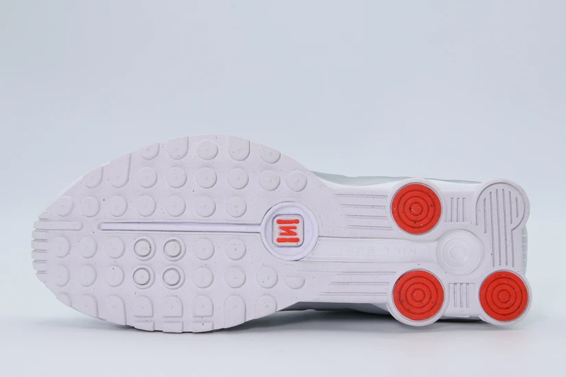 Nike Shox R4 Sneakers Λευκά, Ασημί