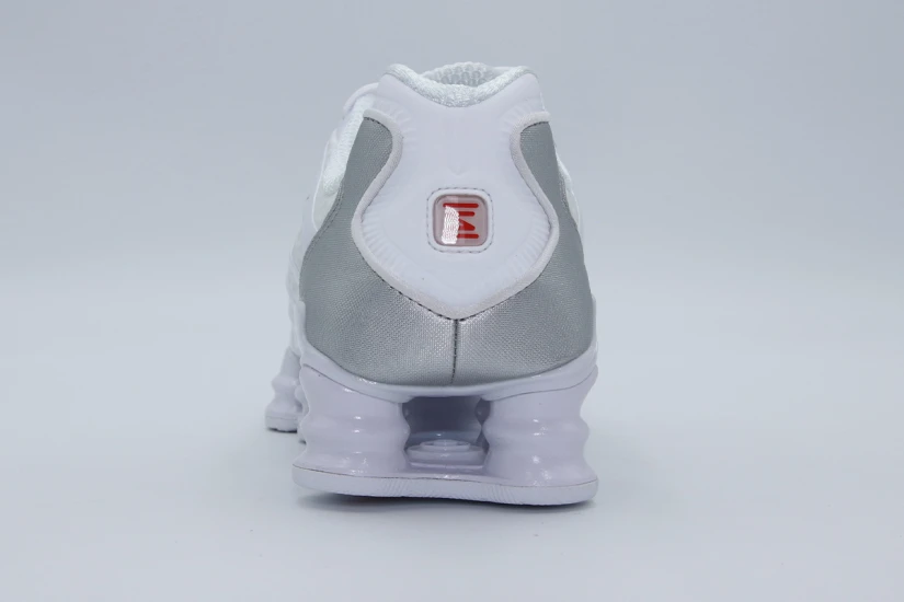 Nike Shox TL Sneakers Λευκά, Ασημί, Εκρού